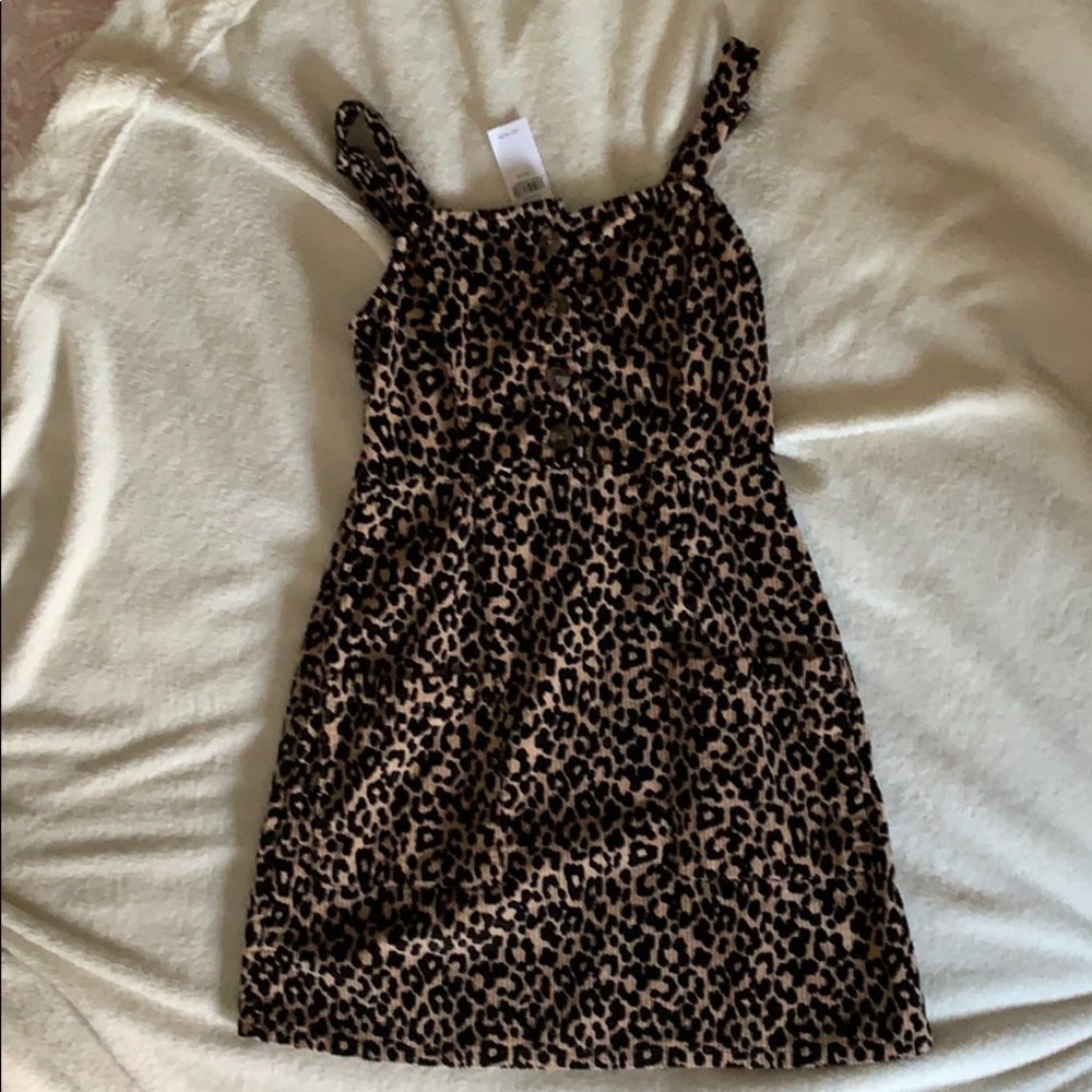 BRAND NEW Leopard print dress with pockets - Picture 3 of 6